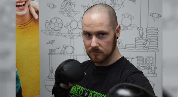 Students’ Union President, Alex Fox is getting set for a fight fundraiser in aid of Cancer Research UK. 